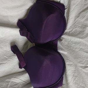 Vanity Fair Back Smoothing Bra 42D